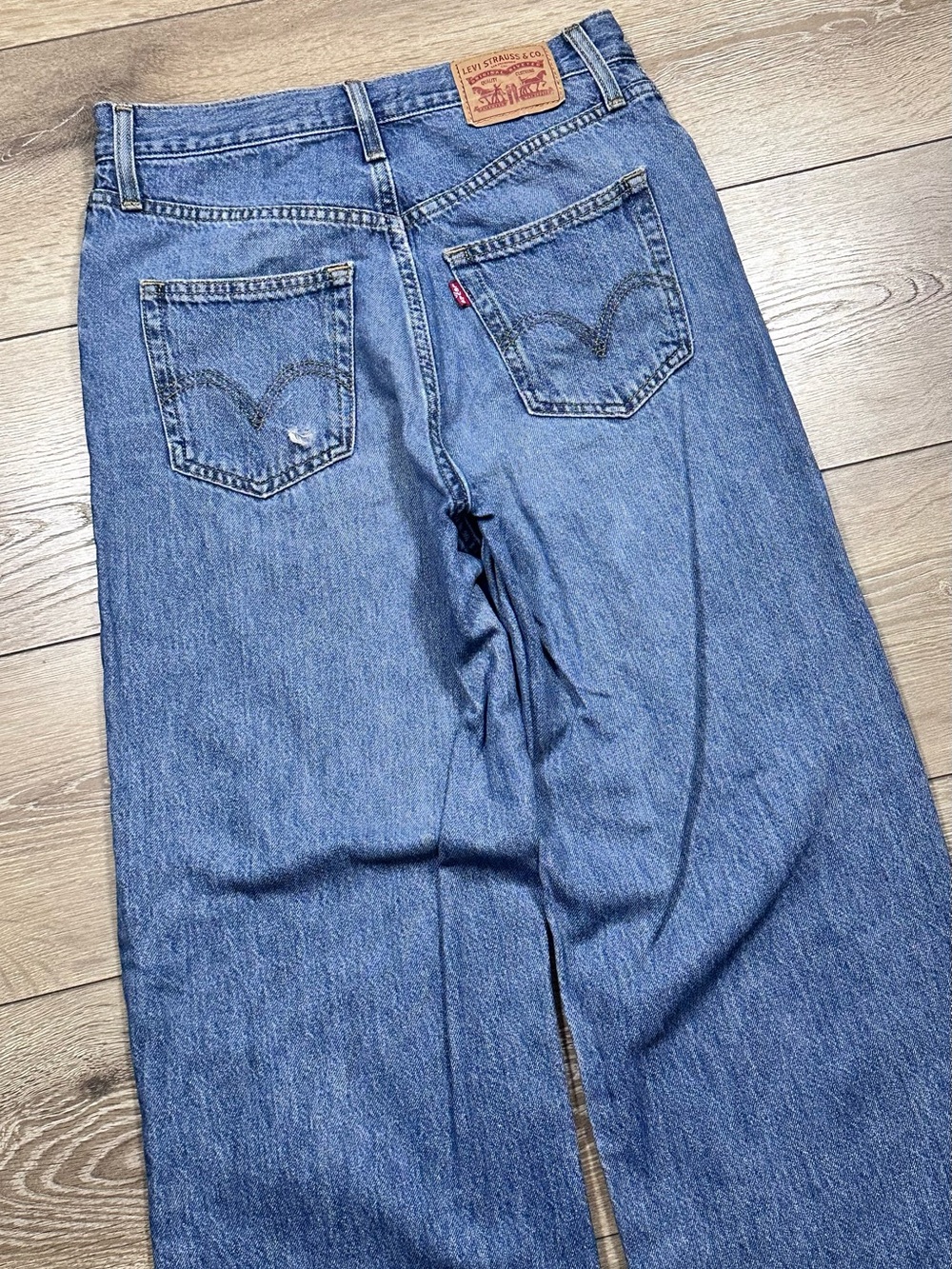 Levi’s High Waisted Straight Leg Jeans Medium Wash Cotton & Hemp Blend - Picture 13 of 15
